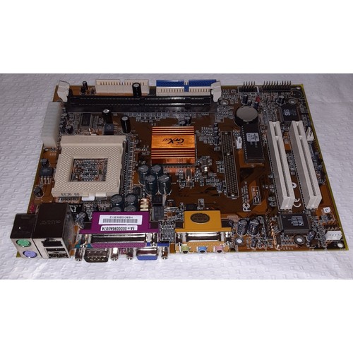 Chips m758 micro - micro, socket